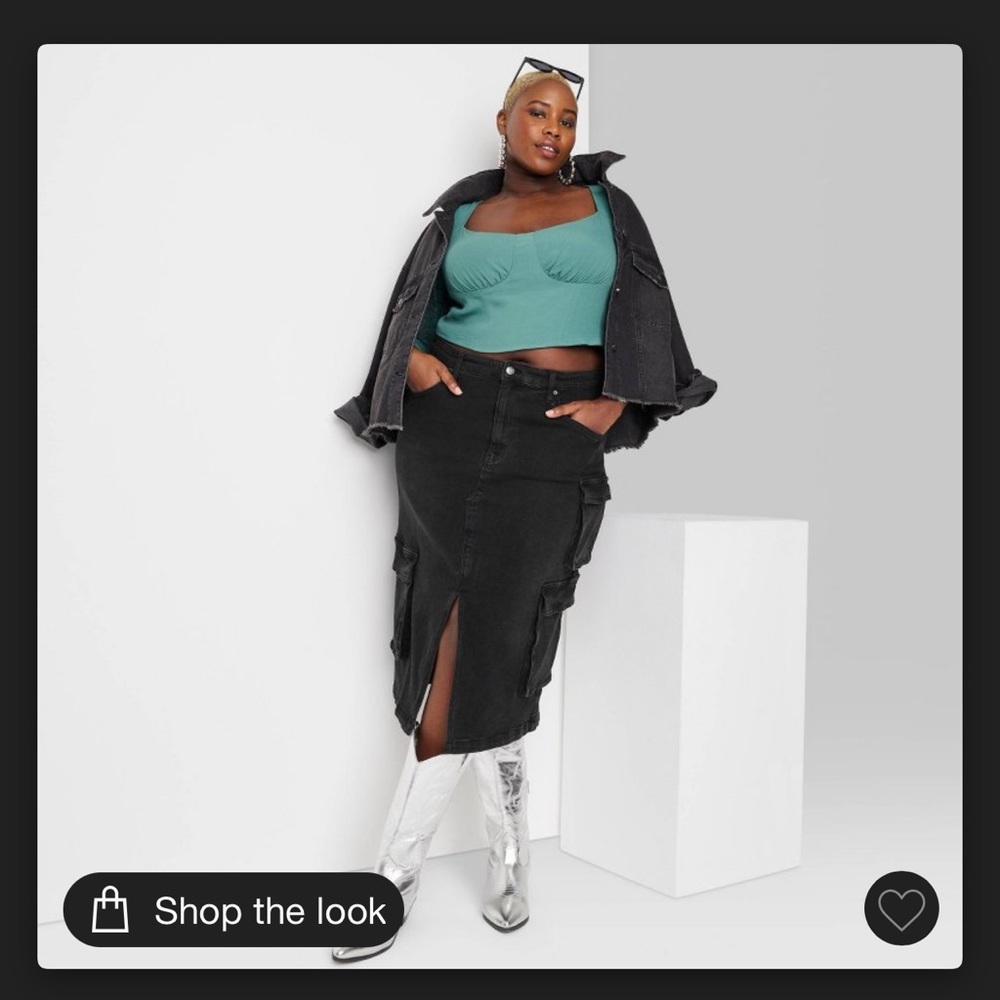 Super cute midi denim skirt